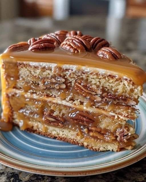 Cake with pecans and caramel from the southern region